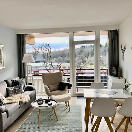 Seeblick Apartment *